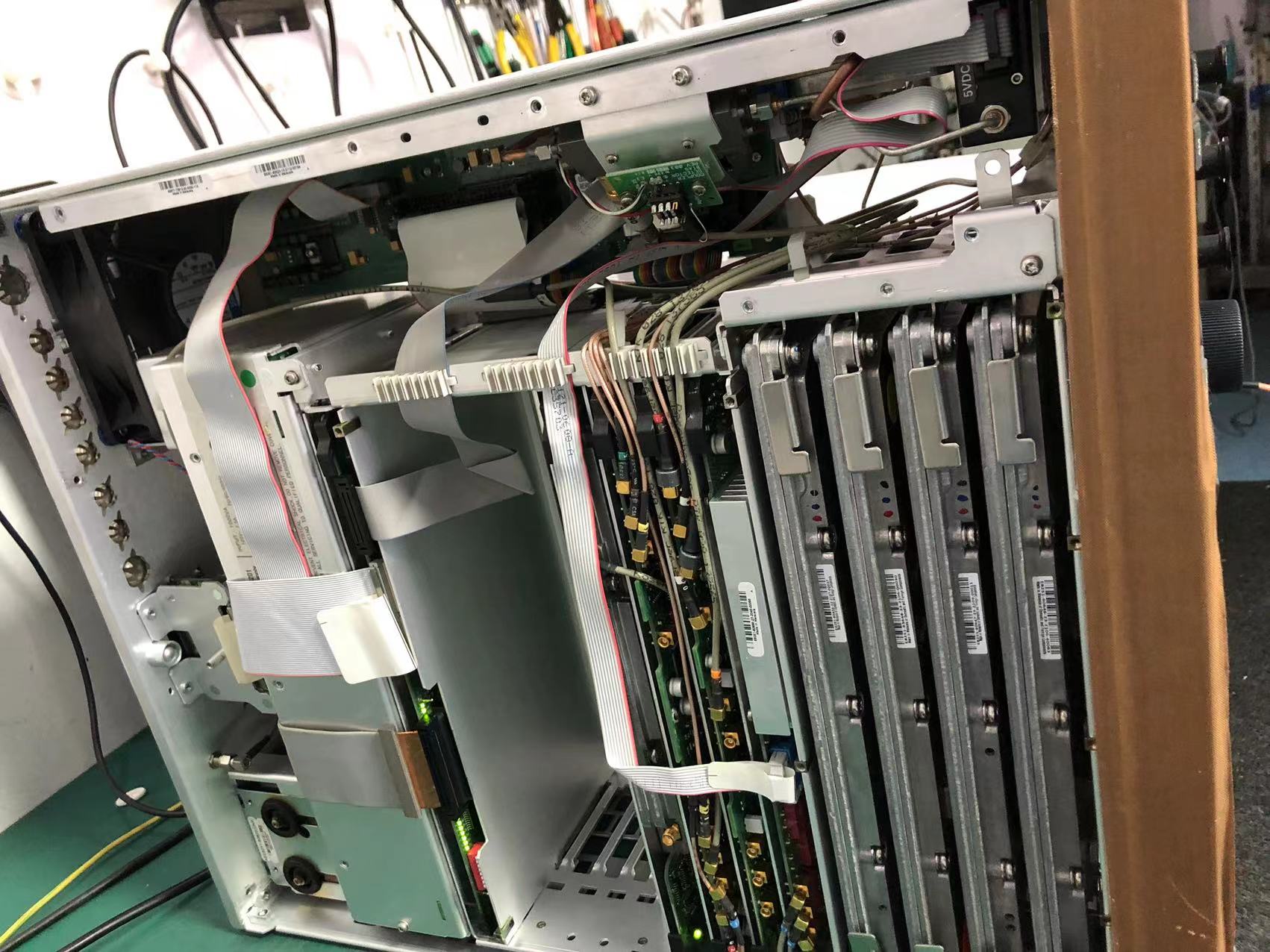 65dd74989c085.jpg 維修信號發生器E8257D 3.jpg